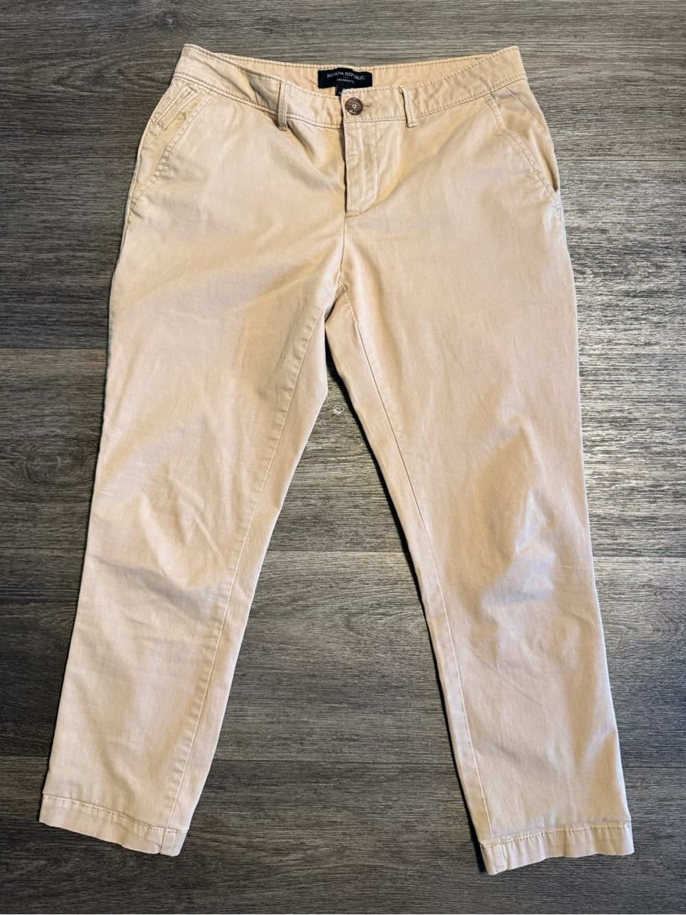 Women’s Banana Republic Khaki Chino Pants - Light Beige